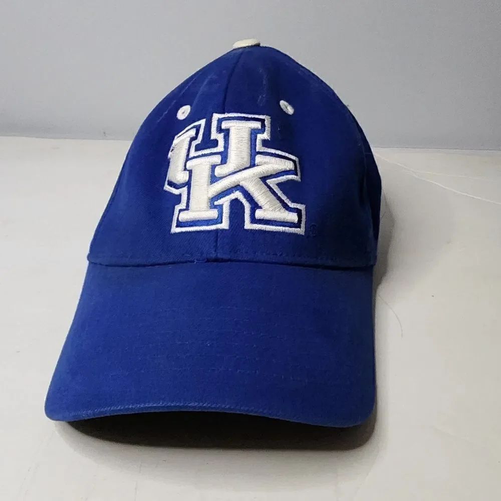 UK wildcats University of Kentucky fitted ball cap hat one fit blue
